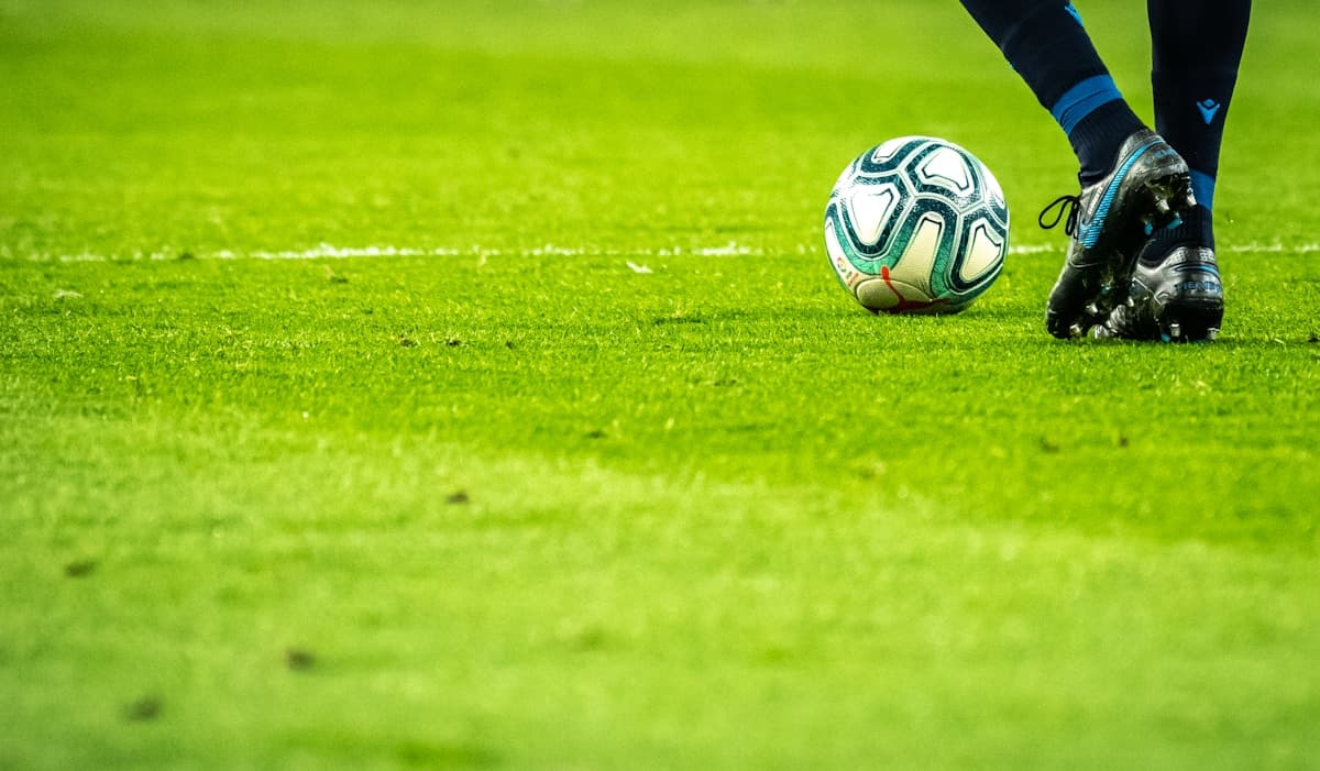 How to Book a Football Pitch in Dubai